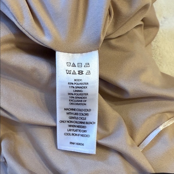 Sincerely Jules Tan Sleeveless Bodysuit L - Picture 4 of 4